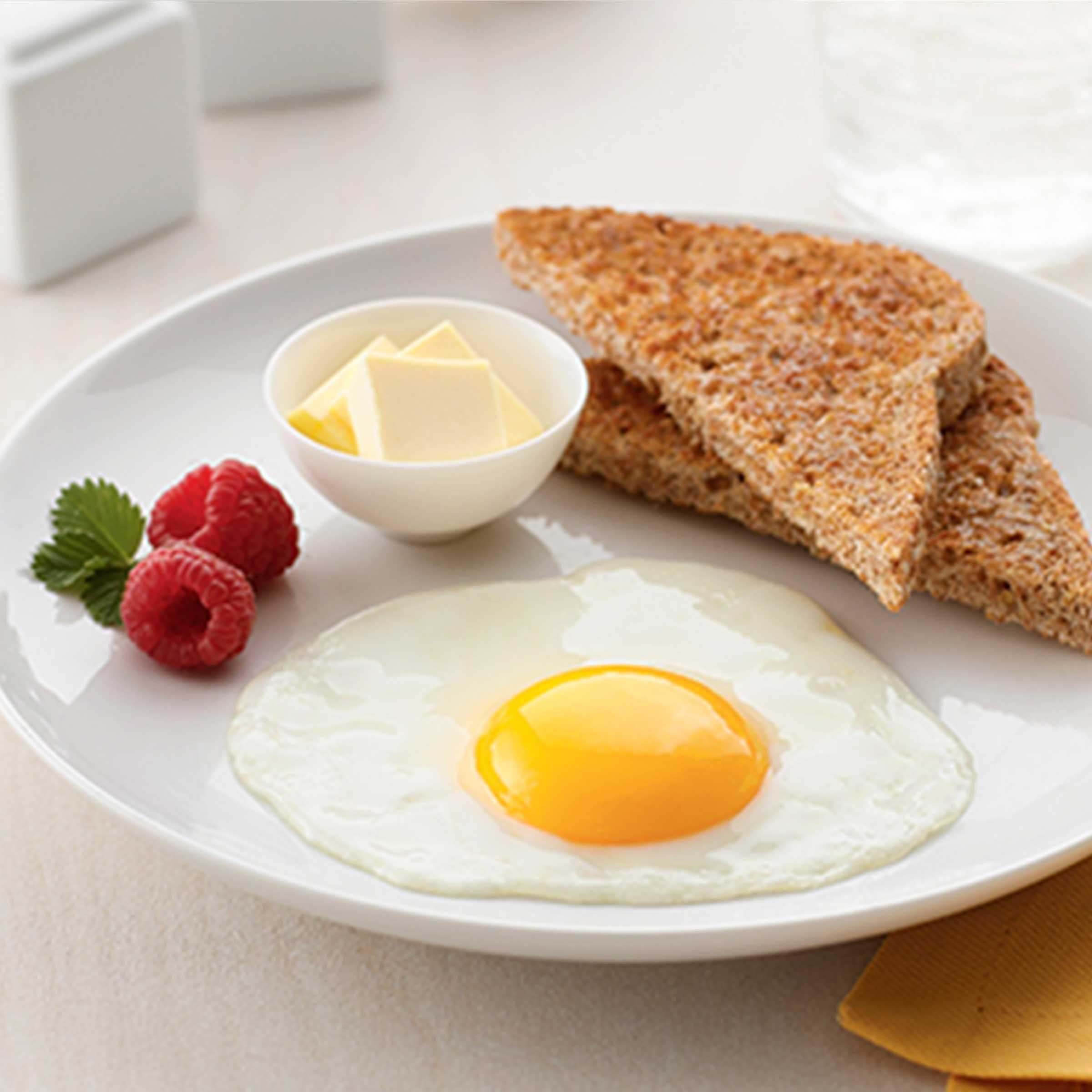 Papetti's® Cage-Free Large Pasteurized Shell Eggs, Graded, Loose Pack, 1/15 Dozen Case