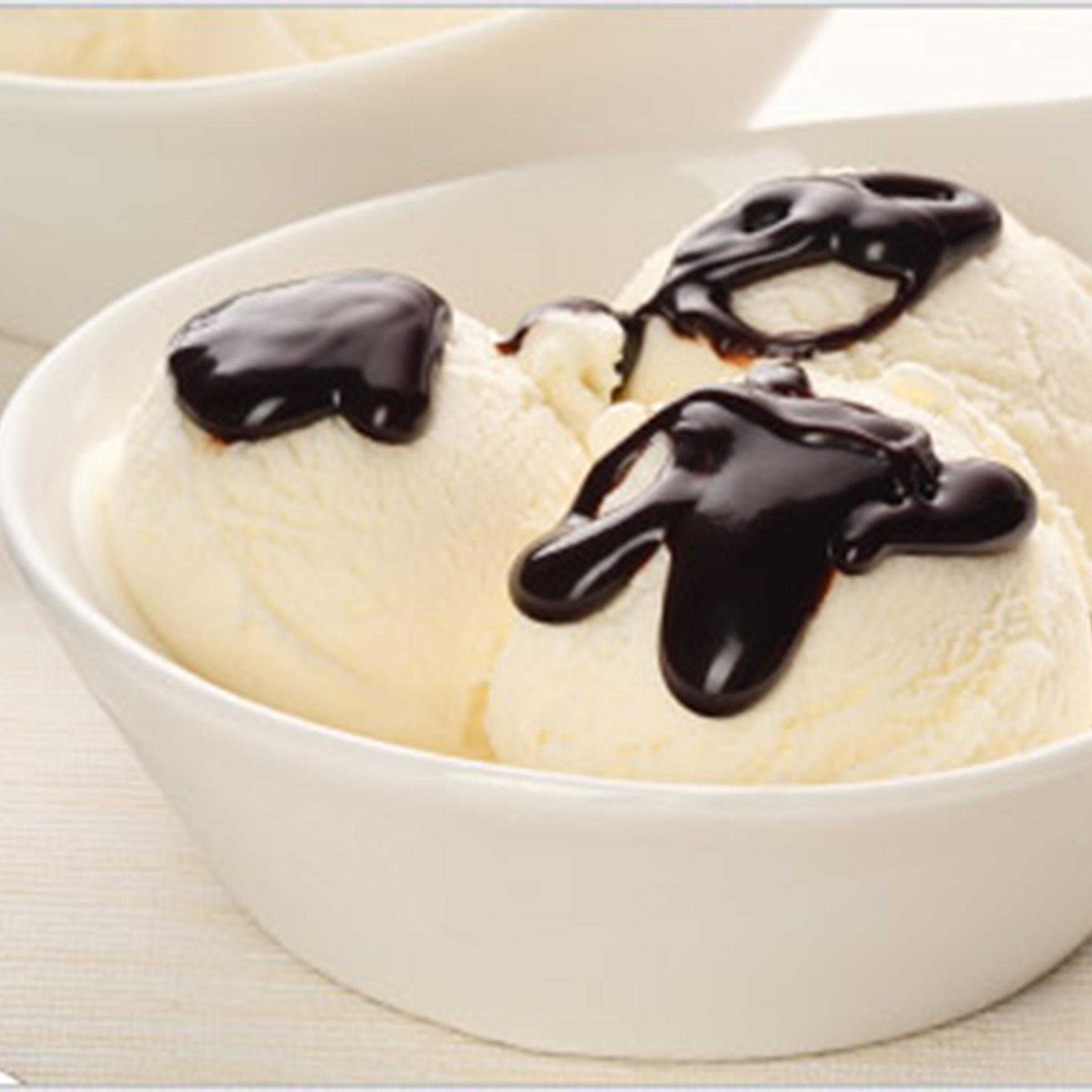 Papetti's® Frozen Liquid 10KR Emulsa® Enzyme Modified Egg Product with 10% salt, 1/30 Lb Square Tub